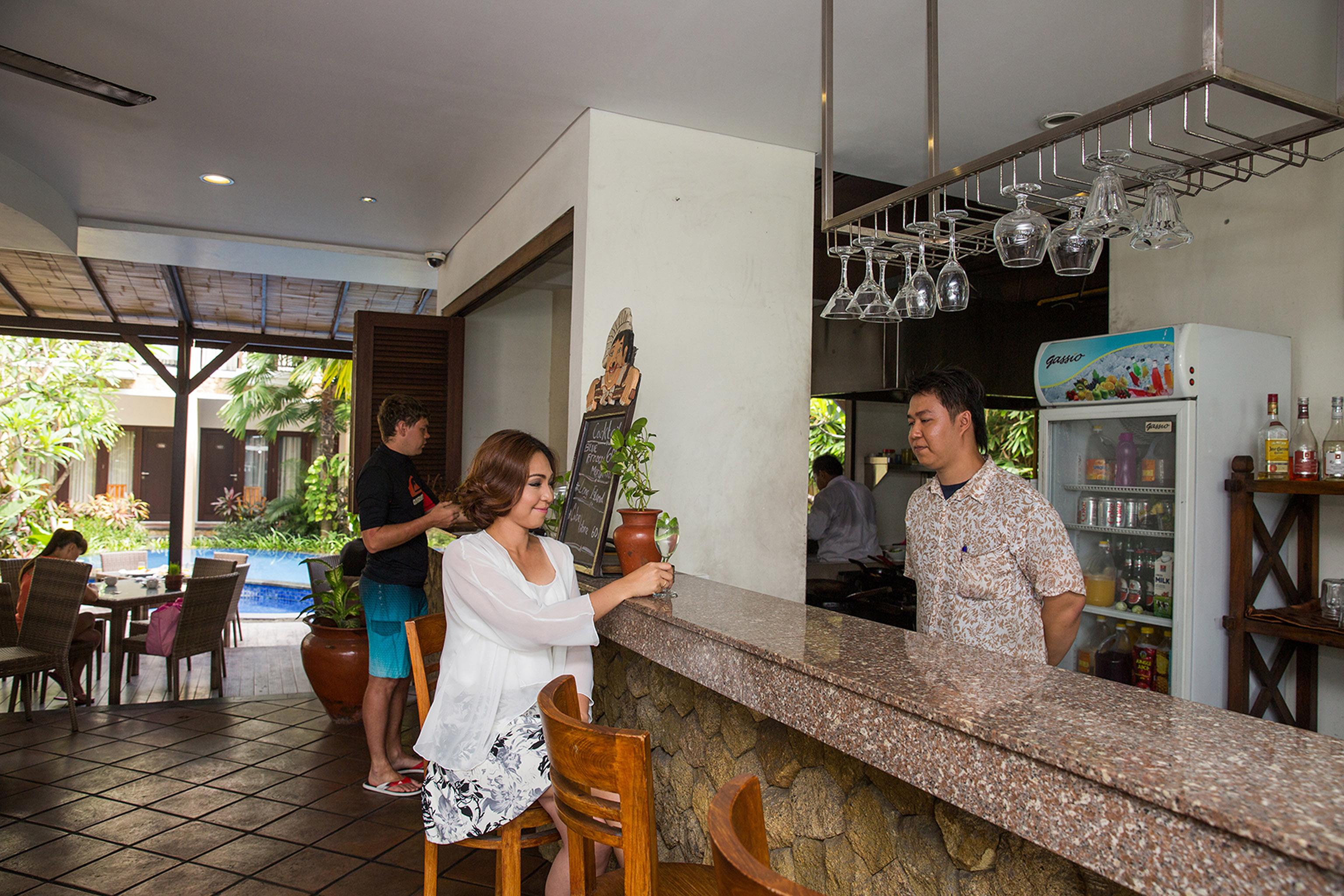Suris Boutique Hotel Kuta  Ngoại thất bức ảnh