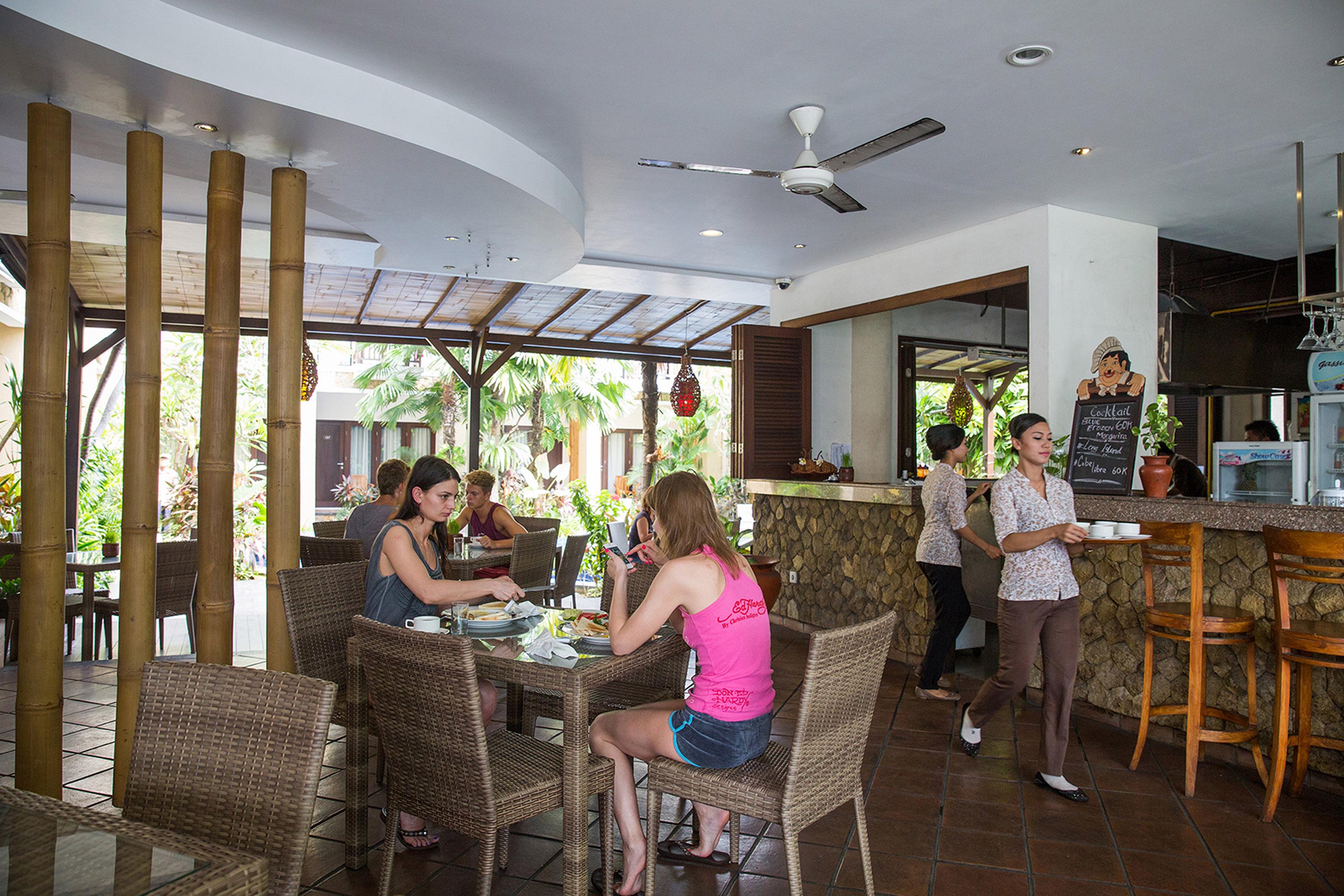 Suris Boutique Hotel Kuta  Ngoại thất bức ảnh