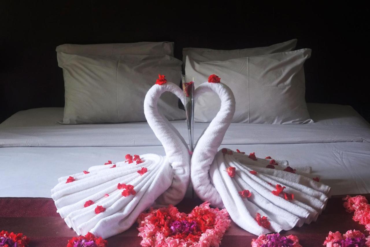 Suris Boutique Hotel Kuta  Ngoại thất bức ảnh